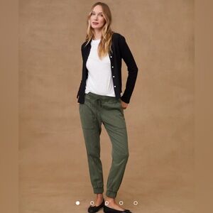 Bella Dahl Green Pocket Jogger Pants Fernwood Size XS SOLD OUT